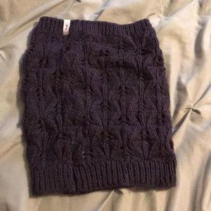 Purple knit neck buff